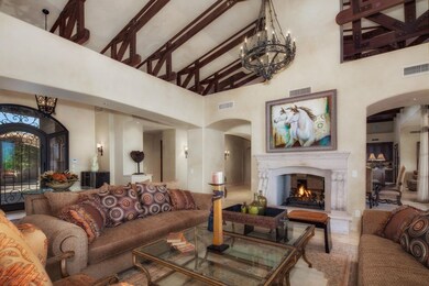 007_Living Room Details