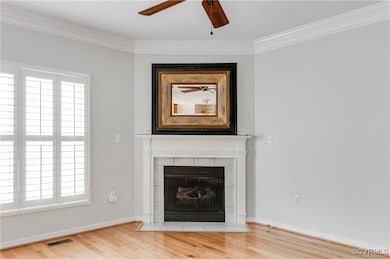 Gas fireplace