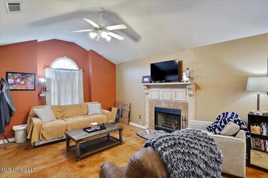 07-326 Evergreen Way