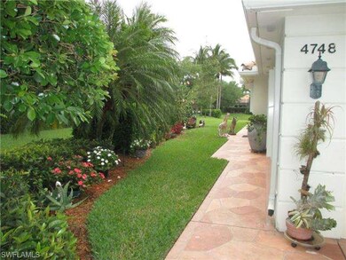 Very nicely landscaped side yard
