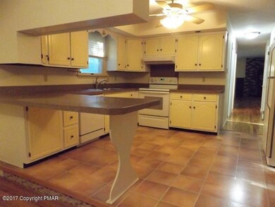 5513 Olde Mill Run, Stroudsburg, PA 18360 - photo 7