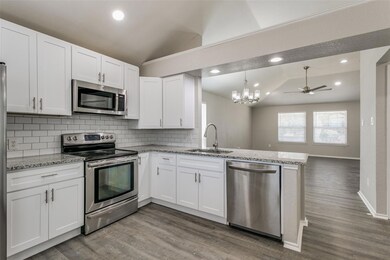 1104 Highpoint Rd, Bedford, TX 76022 - photo 5