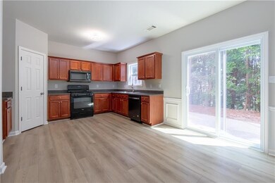 3176 Creston Park Ct, Duluth, GA 30096 - photo 7