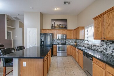 4) KITCHEN