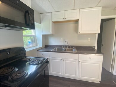 2580 Pitcairn Rd unit D, Monroeville, PA 15146 - photo 4