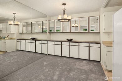 2501 Canterbury Ln E unit 106, Seattle, WA 98112 - photo 6