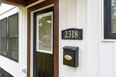 2318 Dawnlight Ave, Columbus, OH 43211 - photo 3