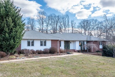 2638 Fines Creek Dr, Statesville, NC 28625 - photo 4