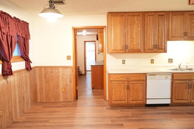 41995 E Highway 23, Farnam, NE 69029 - photo 5