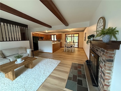 1924 Noble Dr, Eau Claire, WI 54703 - photo 4