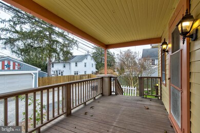 1002 Rutledge Ave, Phoenixville, PA 19460 - photo 3