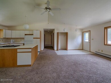 005_Living Room