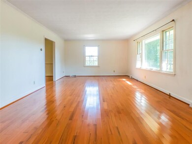 2419 Wakefield Rd, Charlottesville, VA 22901 - photo 7