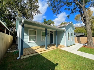 6713 Mcwilliams Dr, Houston, TX 77091 - photo 2