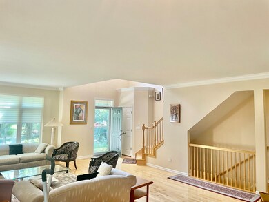 4264 Linden Tree Ln unit 2, Glenview, IL 60026 - photo 2