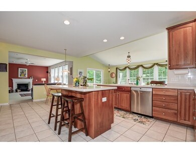 8 Chipper Dr, South Grafton, MA 01560 - photo 3