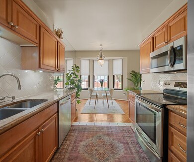 7288 Danbrooke unit 125, West Bloomfield, MI 48322 - photo 6