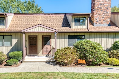 35 Sherman Ln unit C4, Hamden, CT 06514 - photo 2