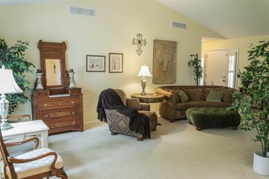 18461 Geary Ct, South Bend, IN 46637 - photo 4