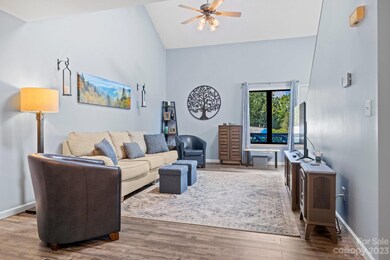 208 Cheyenne Ct, Asheville, NC 28803 - photo 6