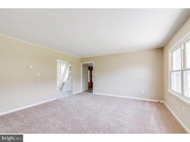 55 Bloomfield Ln, Willingboro, NJ 08046 - photo 4