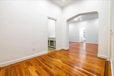 250 W 22nd St unit 1B, New York, NY 10011 - photo 3