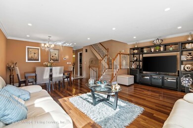 107 Redwood Loop, Staten Island, NY 10309 - photo 3