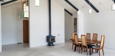 264 Rustic Canyon Dr, Grants Pass, OR 97526 - photo 4