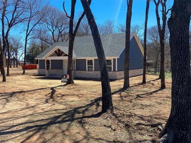 3126 Sky Harbour Dr, Granbury, TX 76049 - photo 2