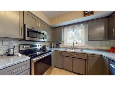 Kitchen 3