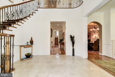 8586 Brickyard Rd, Potomac, MD 20854 - photo 3