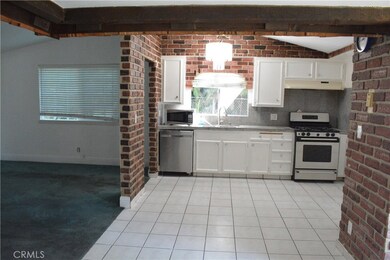 13001 Macneil St, Sylmar, CA 91342 - photo 3