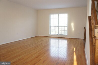 3322 Stone Heather Ct, Herndon, VA 20171 - photo 3