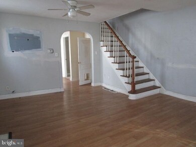 216 Hazel Ave, Folsom, PA 19033 - photo 2