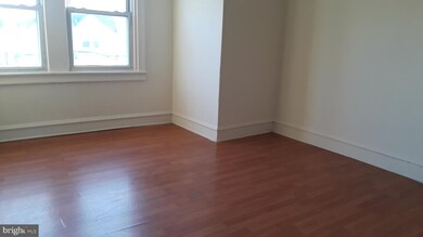 7027 Clover Ln, Upper Darby, PA 19082 - photo 7