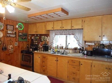 24069 Hwy 395 S, Canyon City, OR 97820 - photo 7
