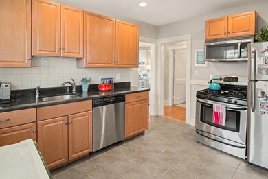 89 Elm Rd unit 1, Newtonville, MA 02460 - photo 6