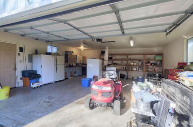 14-web-or-mls-1060-merlin-rd
