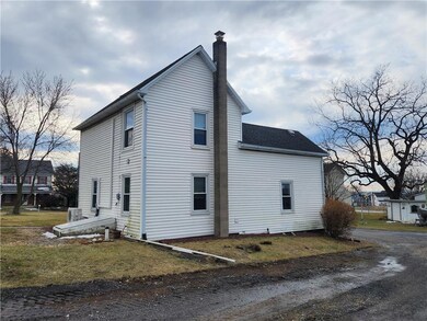5166 Springmill Rd, Whitehall, PA 18052 - photo 4