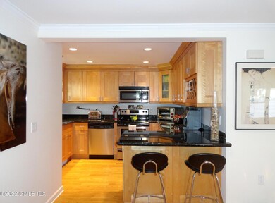 Breakfast bar