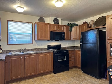 351 N Meridian Rd unit 3, Apache Junction, AZ 85120 - photo 3