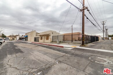 15586 7th St, Victorville, CA 92395 - photo 4