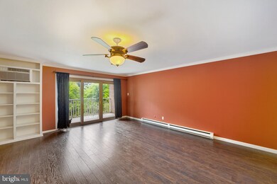 400 Winding Way unit C8, Downingtown, PA 19335 - photo 2