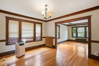 12 Lincoln Rd unit 1, Brookline, MA 02445 - photo 2