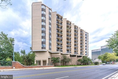 The Riviera unit 605, Bethesda, MD 20815 - photo 3