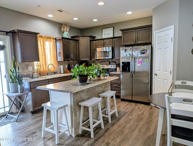 813 Murbach St, Archbold, OH 43502 - photo 7