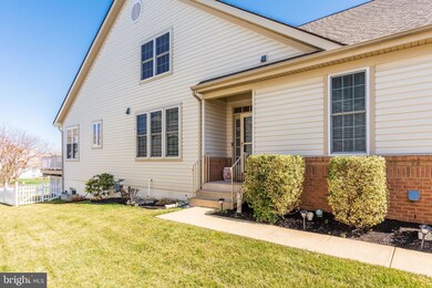 6927 Sunday Silence Ct, Gainesville, VA 20155 - photo 4