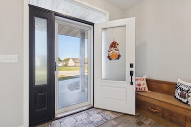 3189 S Warbler Ct, Beloit, WI 53511 - photo 6