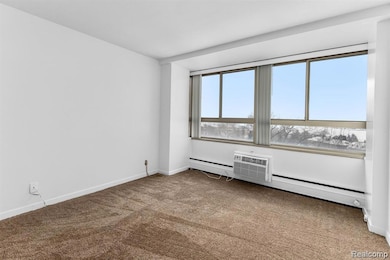 Bedroom Detroit River View