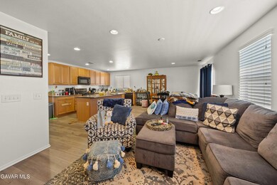 3339 James Ct, Lancaster, CA 93535 - photo 6